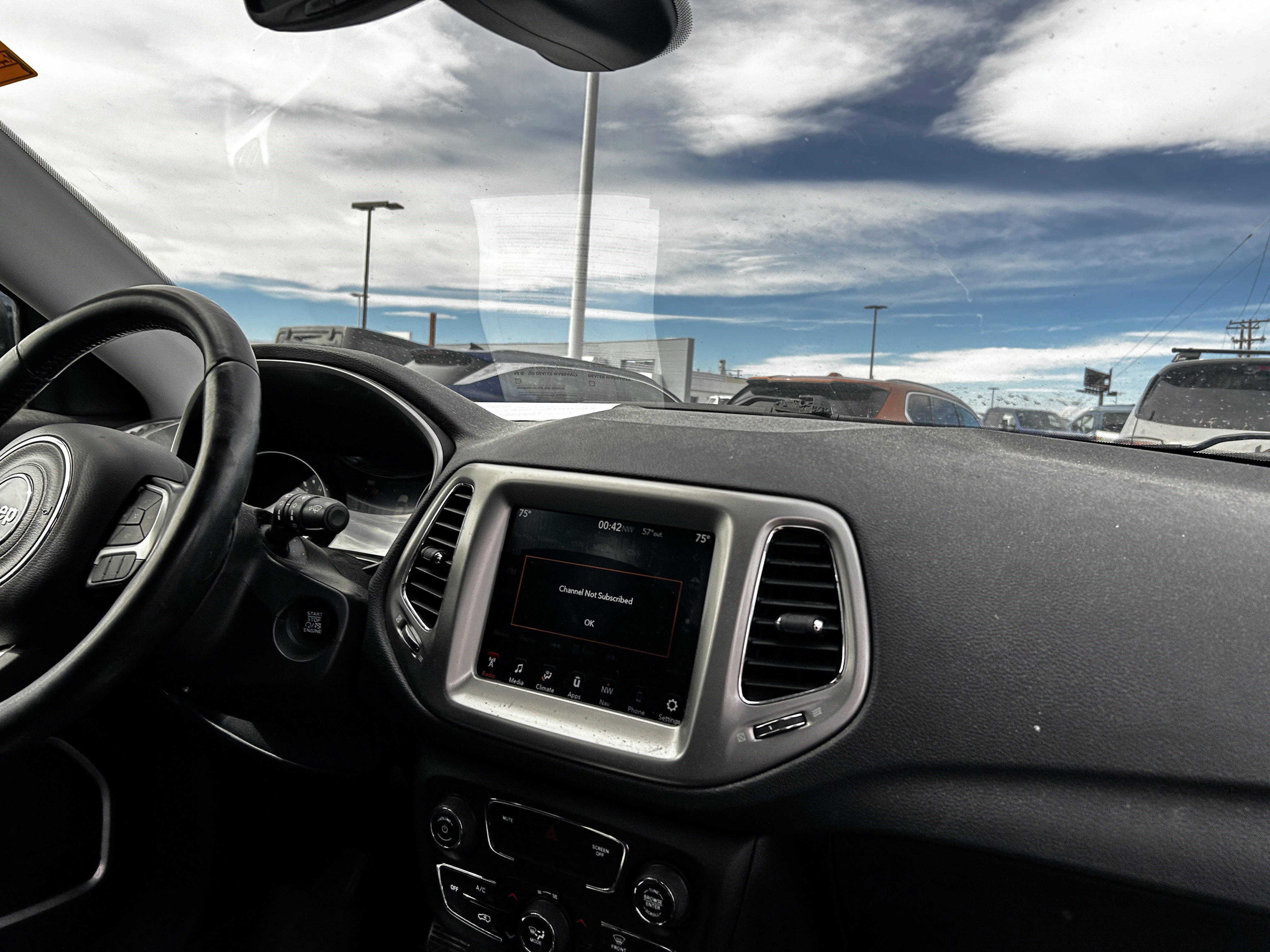 Used 2018 Jeep Compass Latitude w/ Popular Equipment Group image 14