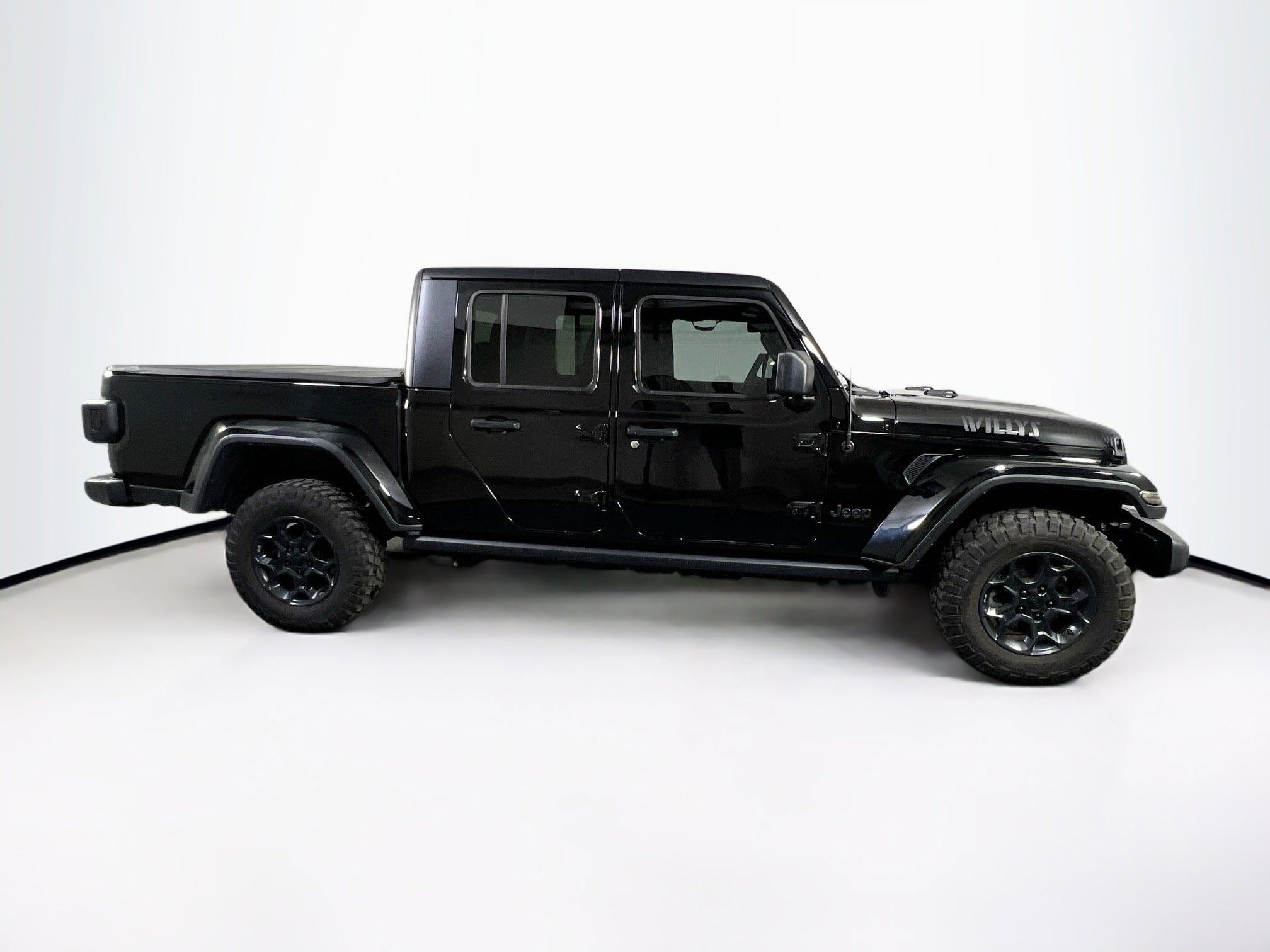 Used 2023 Jeep Gladiator Willys AWD/4WD image 4