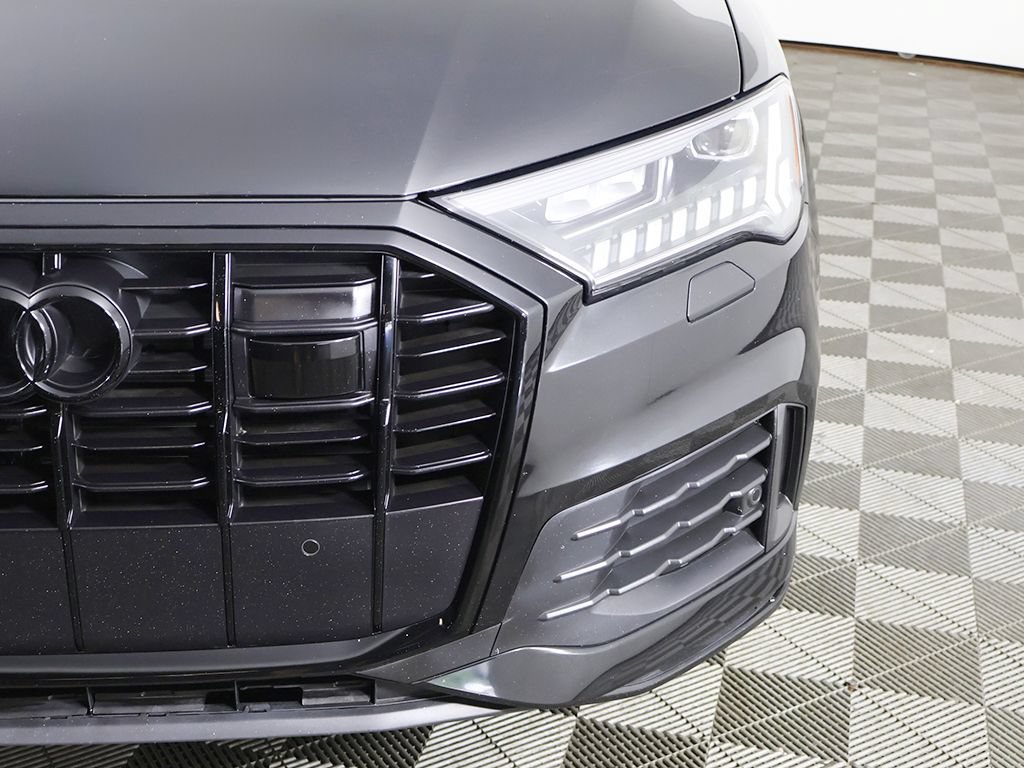 Used 2023 Audi Q7 2.0T Premium Plus w/ Premium Plus Package AWD/4WD image 17