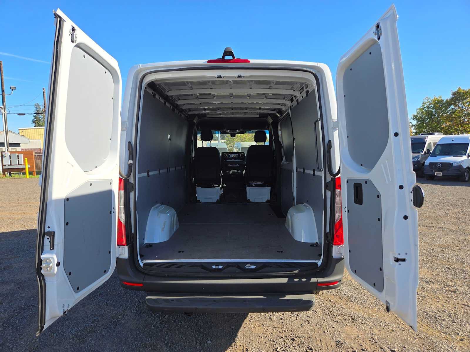Used 2026 Mercedes-Benz Sprinter 2500 image 17