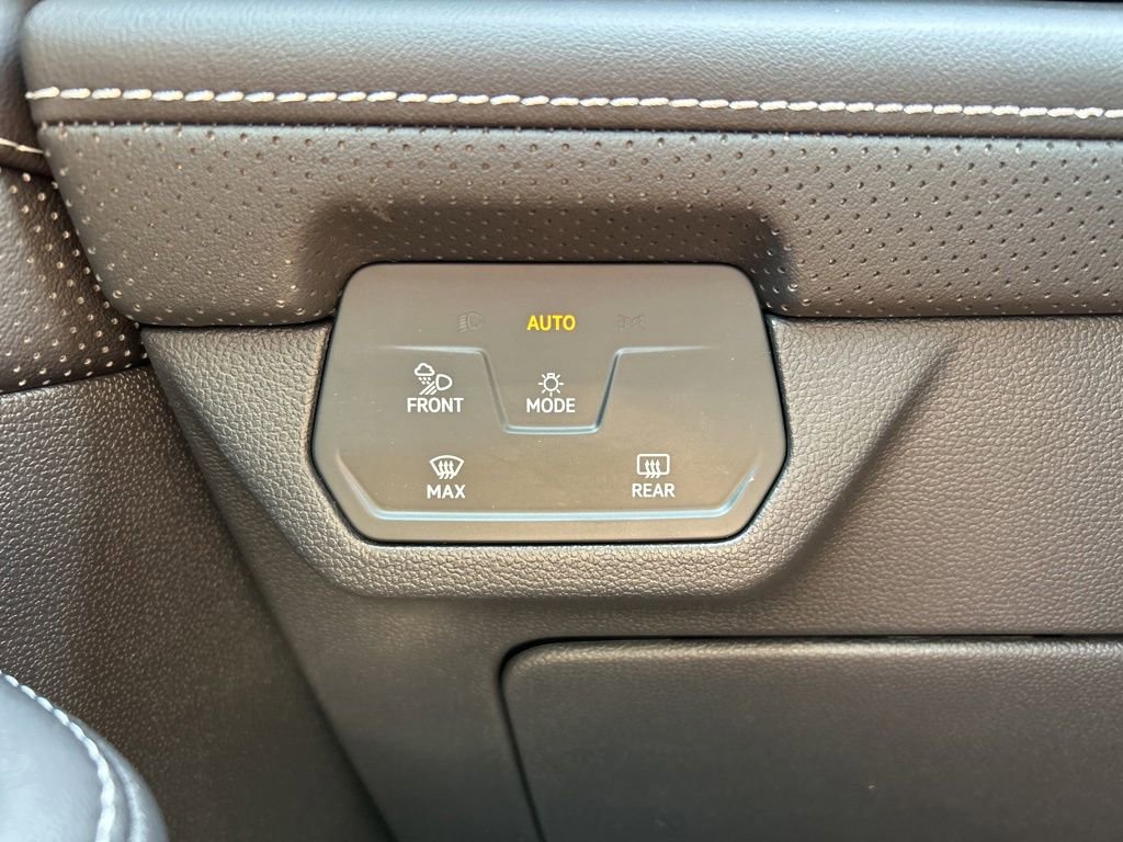 New 2026 Volkswagen Atlas SEL Premium R-Line AWD/4WD image 32