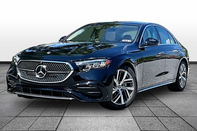 Used 2026 Mercedes-Benz E 350 4MATIC Sedan image 2