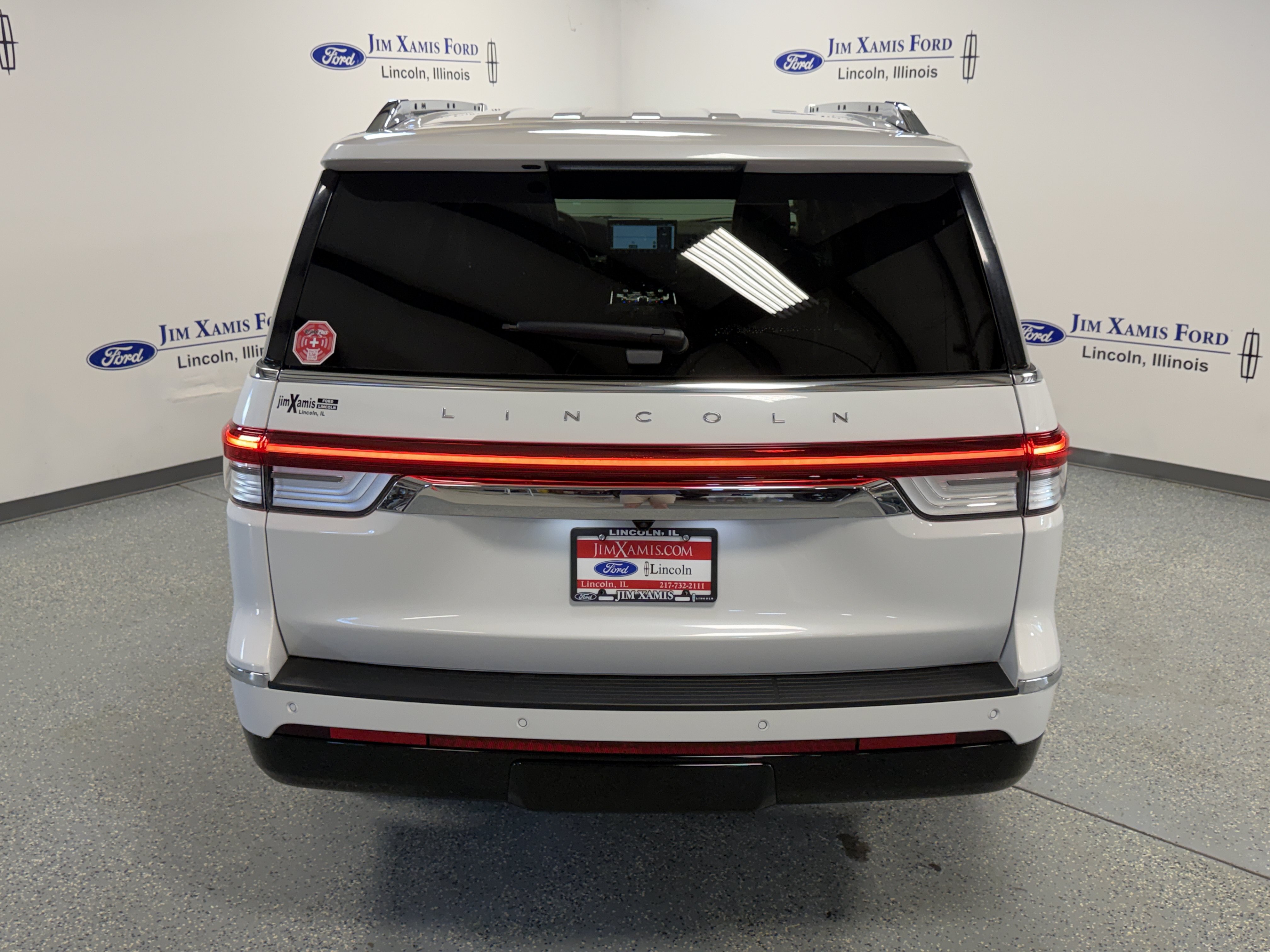 Used 2023 Lincoln Navigator L Reserve AWD/4WD image 37
