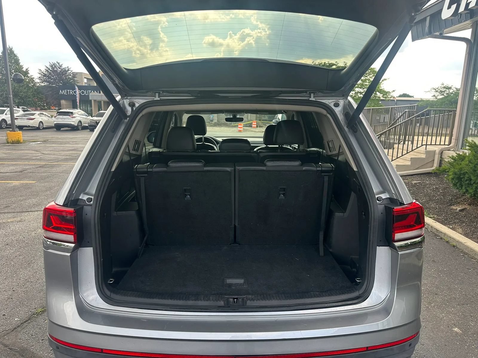 Used 2021 Volkswagen Atlas SE FWD image 8