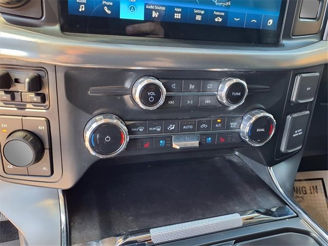 Used 2022 Ford F150 Lariat w/ Max Trailer Tow Package image 40