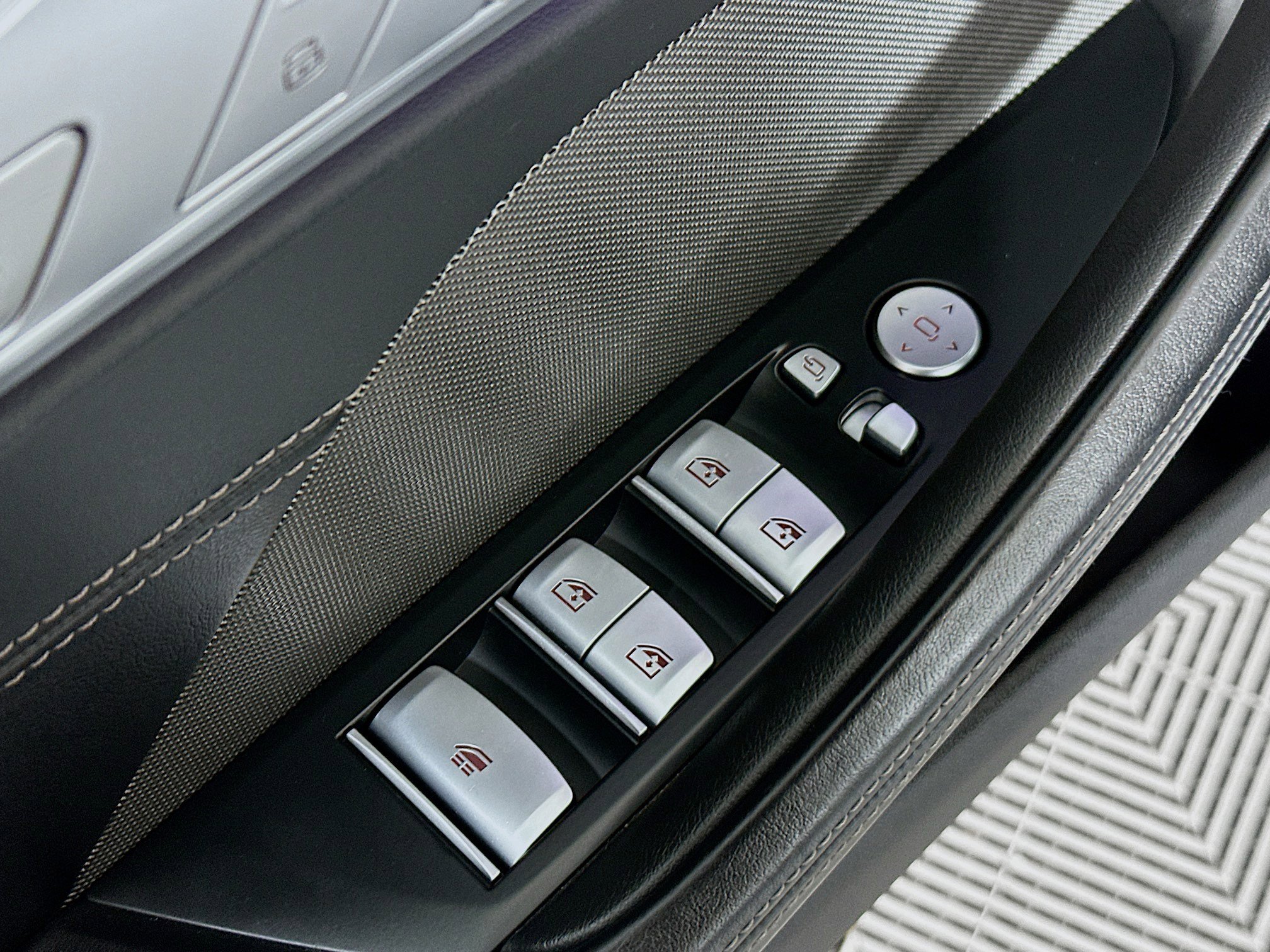 Used 2024 BMW 840i Convertible image 14