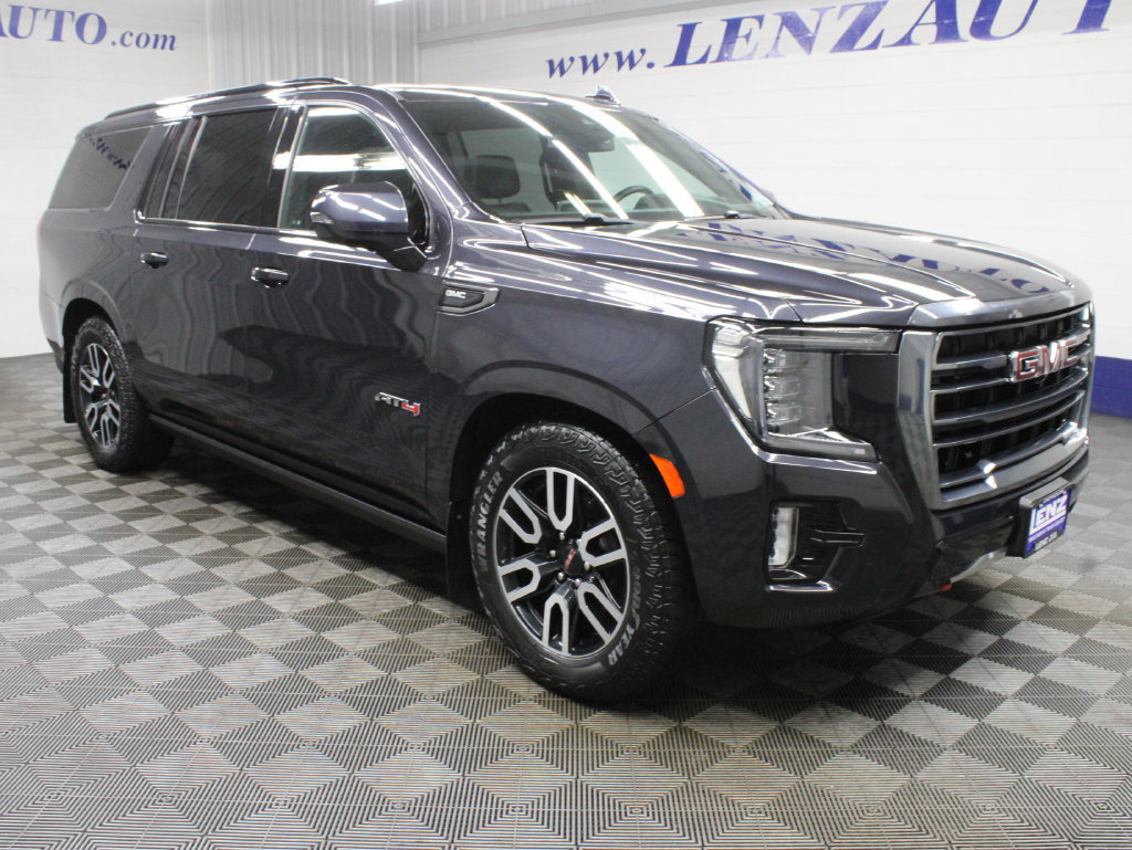 Used 2024 GMC Yukon XL AT4 w/ AT4 Premium Plus Package AWD/4WD image 3