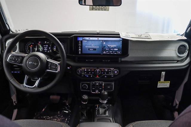 New 2024 Jeep Wrangler Unlimited Sahara image 39