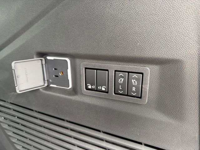 New 2026 Chevrolet Tahoe High Country image 14