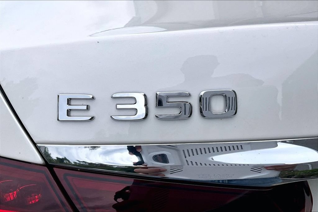Used 2022 Mercedes-Benz E 350 4MATIC Sedan w/ Driver Assistance Package image 33