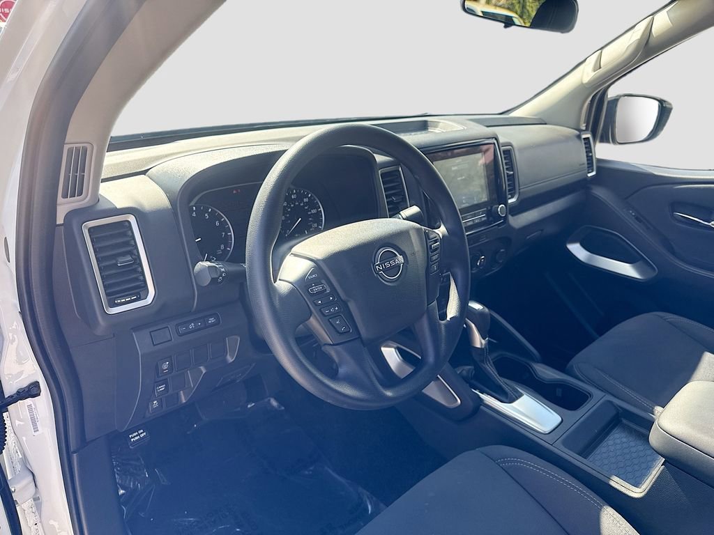 Certified 2024 Nissan Frontier SV w/ Technology Package image 2