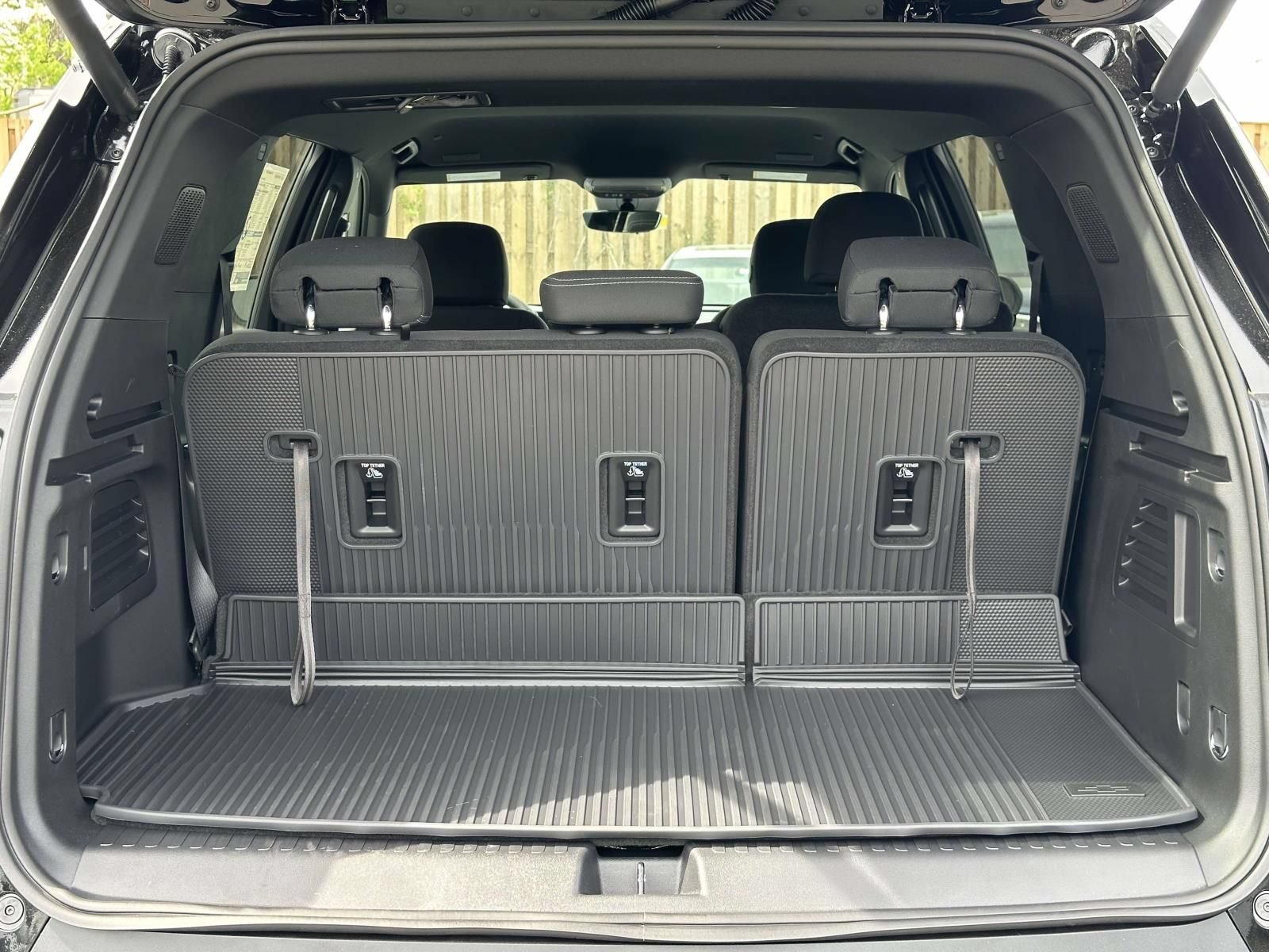 New 2026 Chevrolet Traverse LT w/ Midnight/Sport Edition FWD image 23