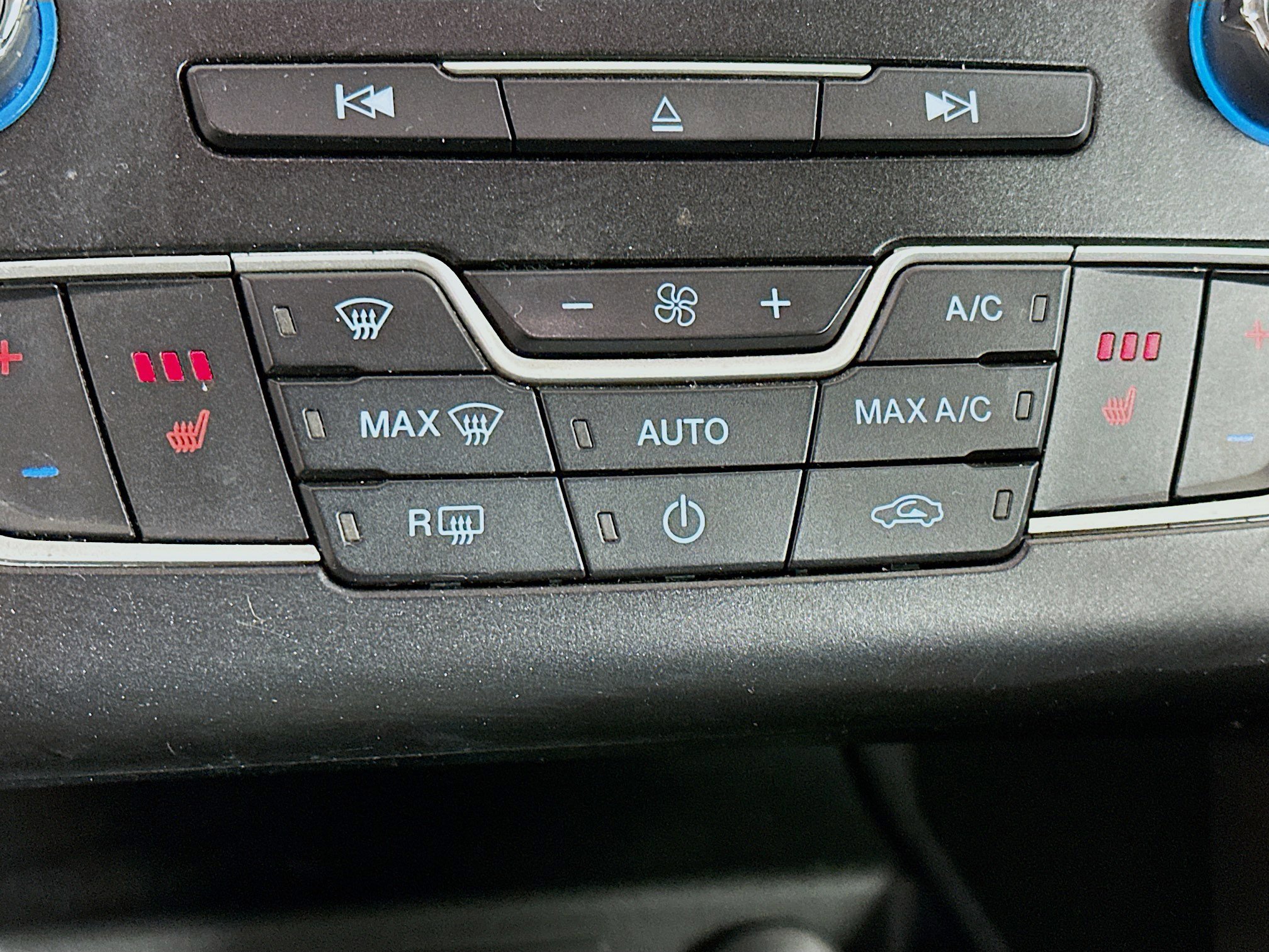 Used 2018 Ford Fusion Energi SE image 25