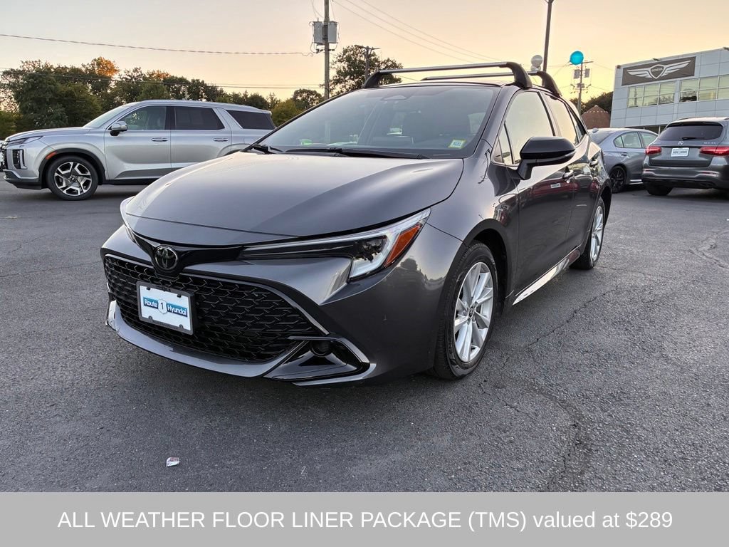 Used 2023 Toyota Corolla SE FWD image 3