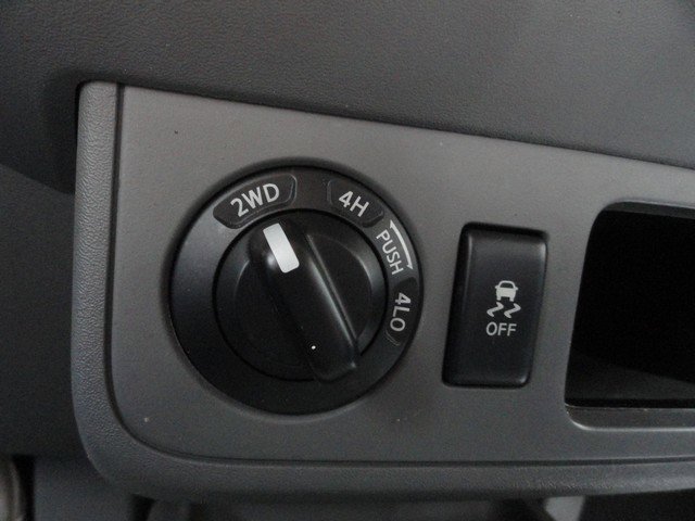 Used 2019 Nissan Frontier SV image 14