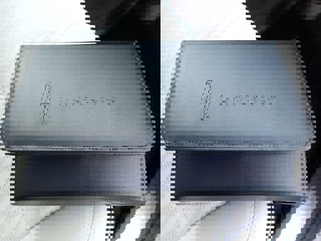 Used 2023 Lincoln Aviator Black Label w/ Dynamic Handling Package image 28