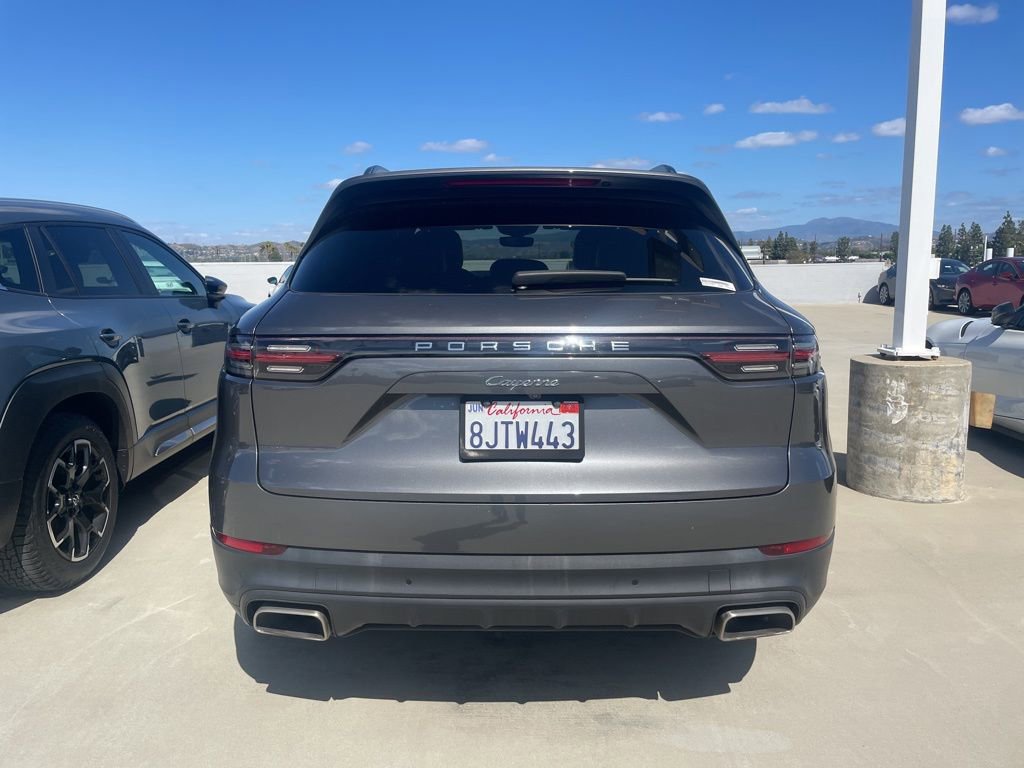 Used 2020 Porsche Cayenne AWD/4WD image 3