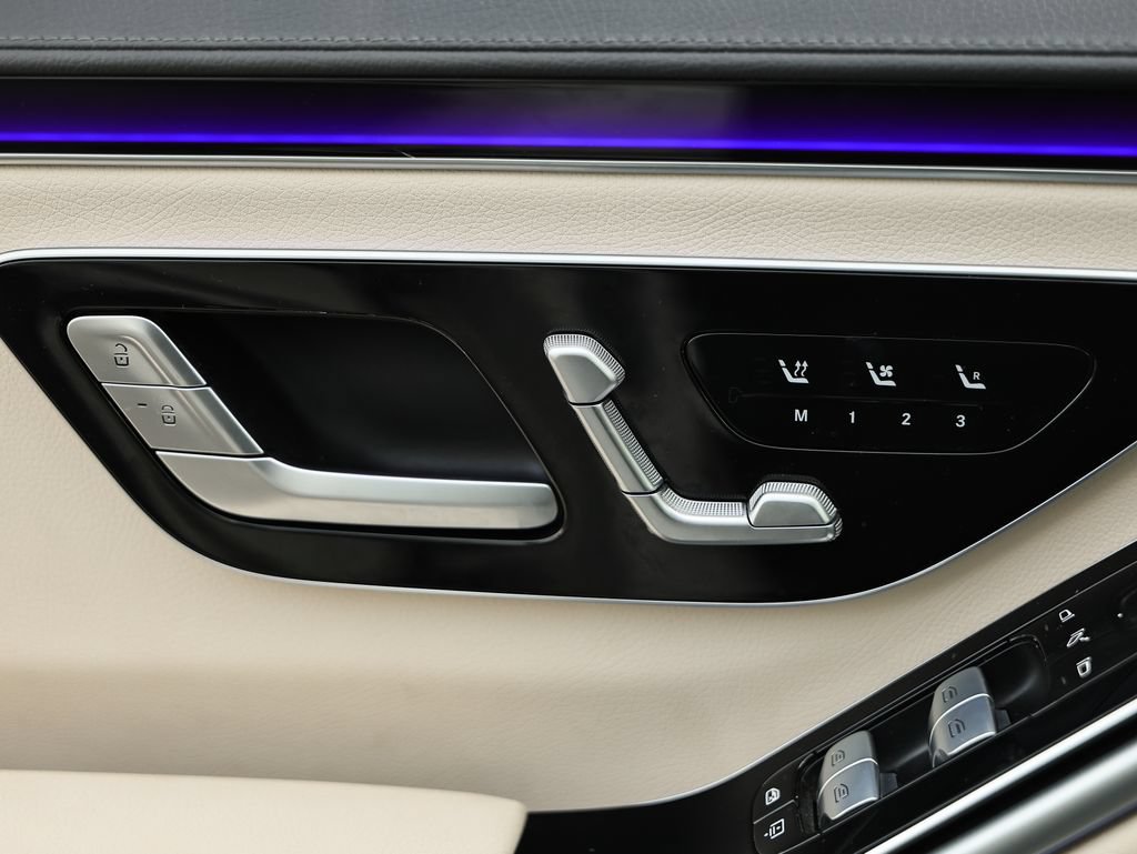 Used 2022 Mercedes-Benz S 500 4MATIC image 16