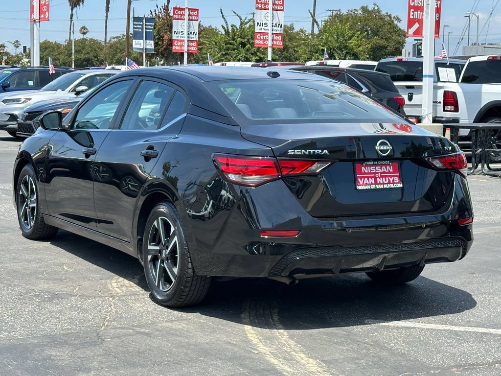 Used 2024 Nissan Sentra SV FWD image 4