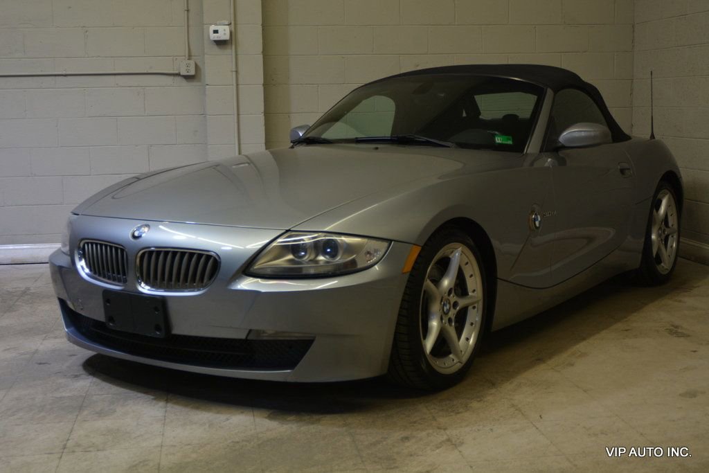 Used 2006 BMW Z4 3.0si image 6