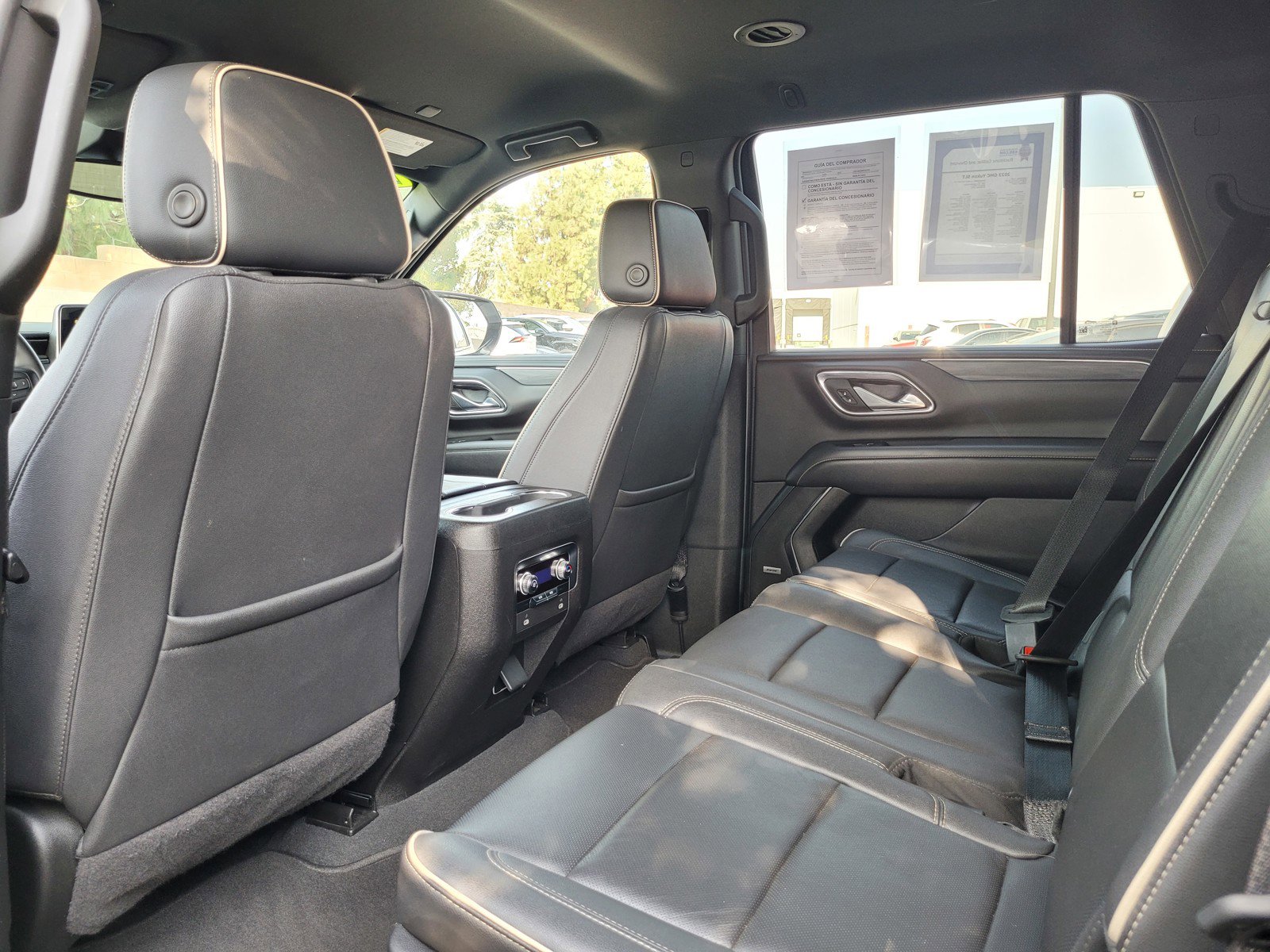 Used 2023 GMC Yukon SLT image 14