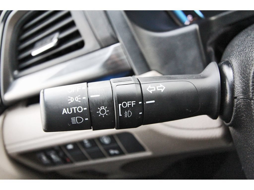 Used 2023 Honda Odyssey Elite image 17