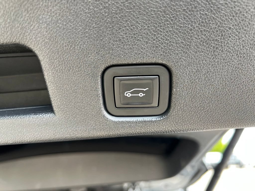 Certified 2024 Chevrolet Traverse Z71 w/ Enhanced Driving Package AWD/4WD image 45