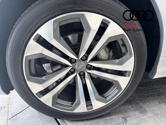 Used 2020 Audi Q8 Premium Plus w/ Premium Plus Package image 6