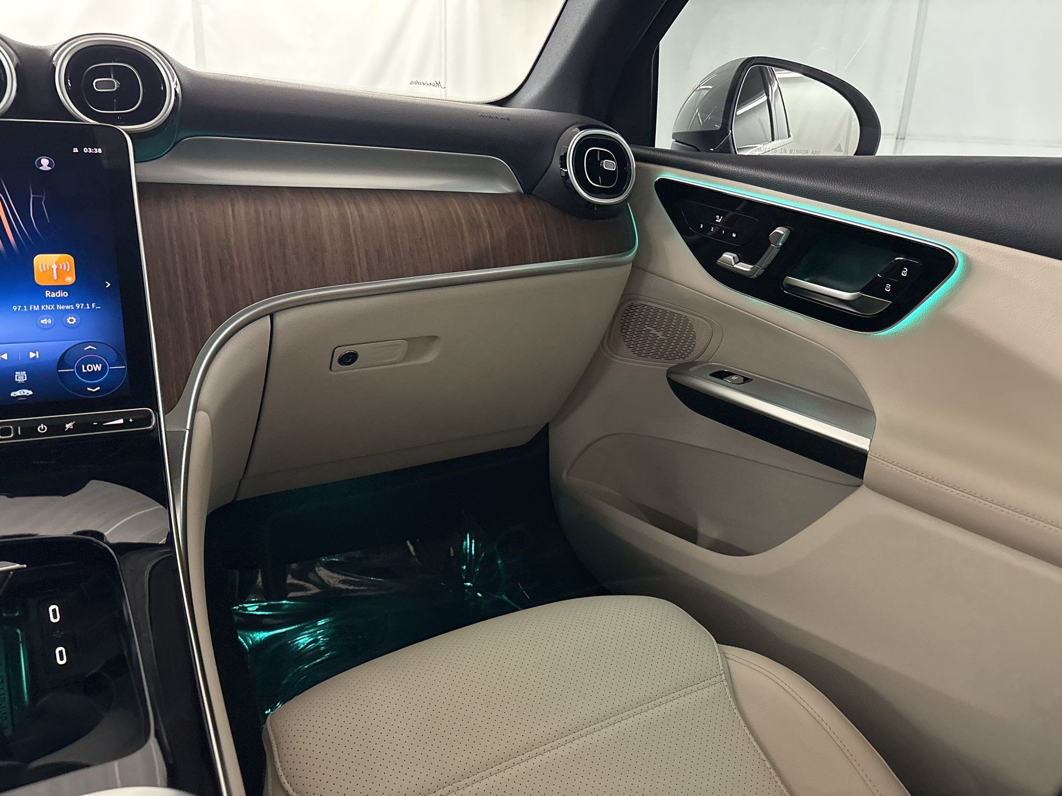Certified 2025 Mercedes-Benz GLC 350e 4MATIC image 30