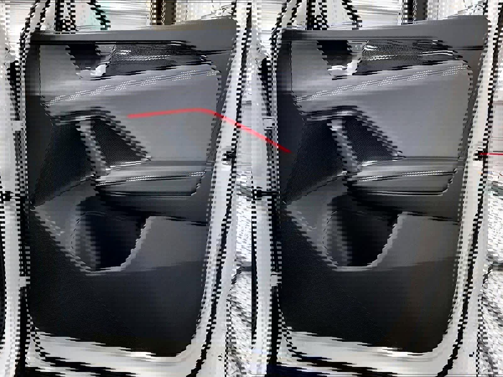 Used 2025 Volkswagen Tiguan SE image 26