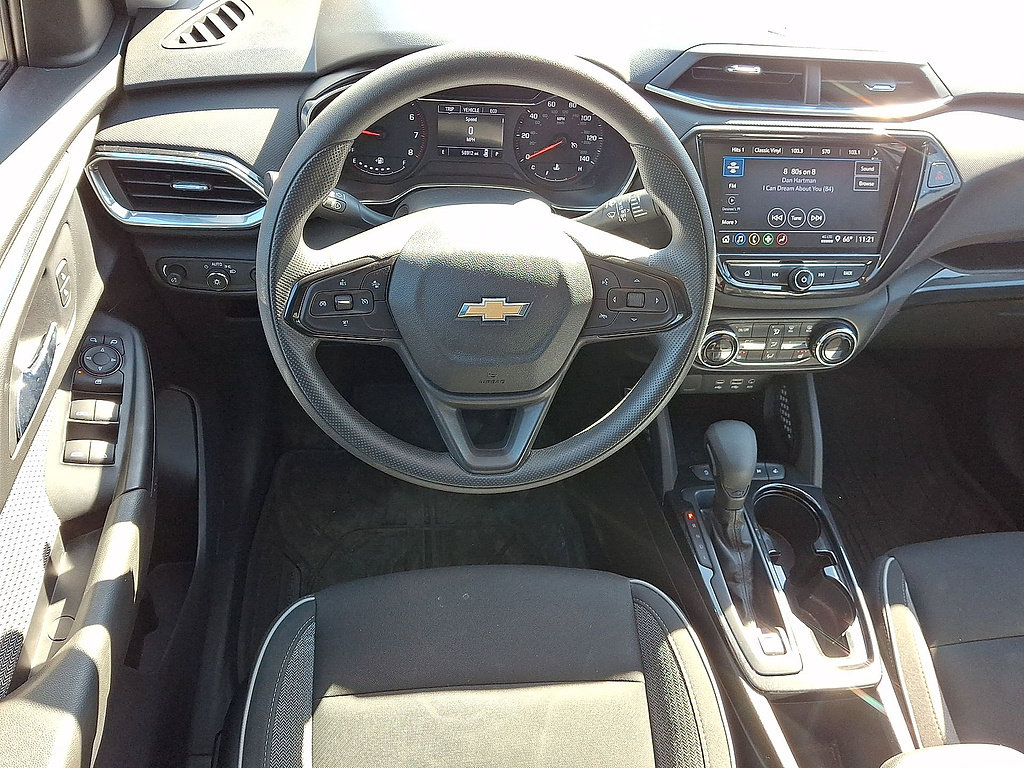 Certified 2021 Chevrolet TrailBlazer LT w/ Convenience Package FWD image 21