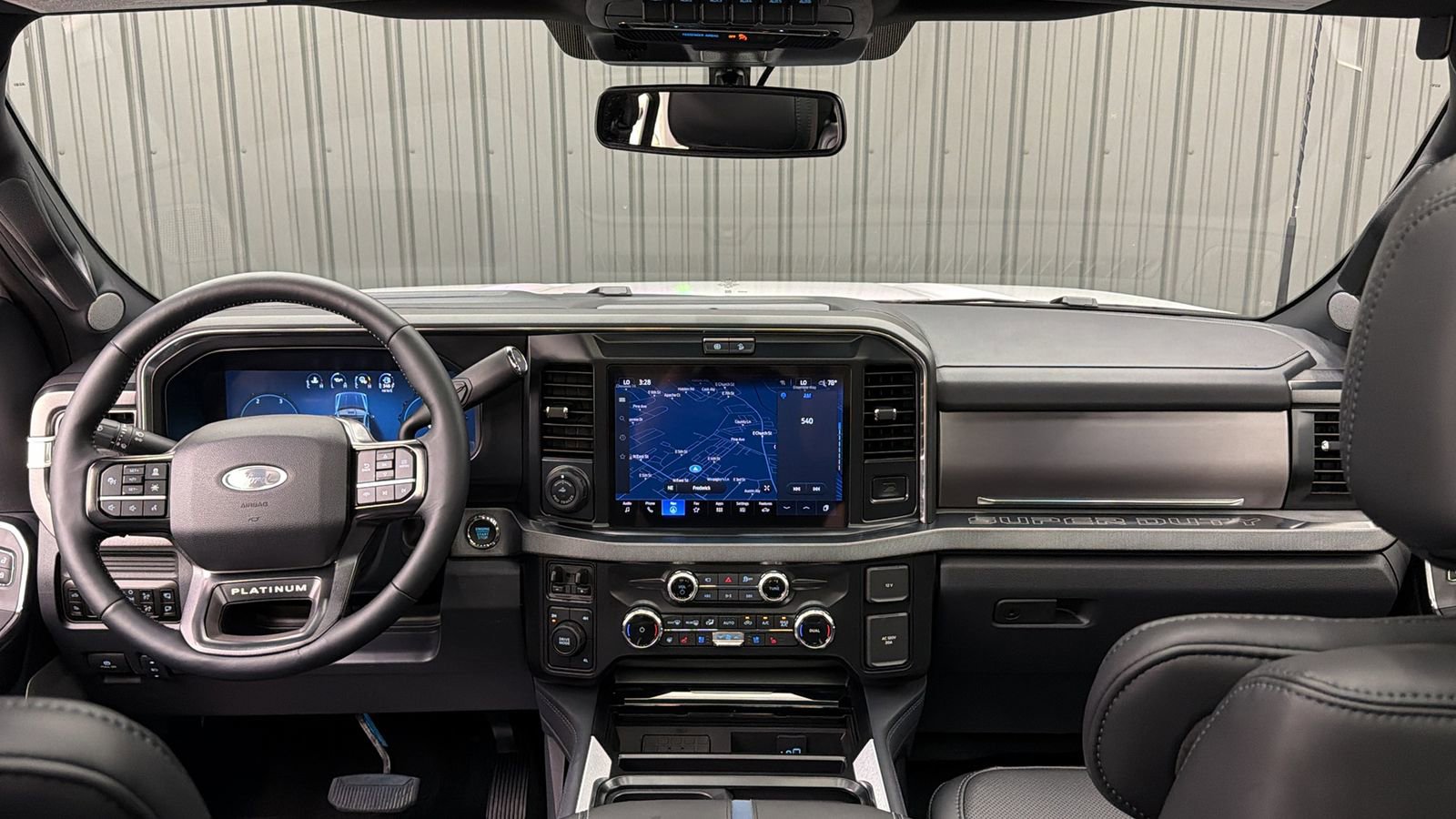 Used 2026 Ford F450 Platinum w/ FX4 Off-Road Package AWD/4WD image 38