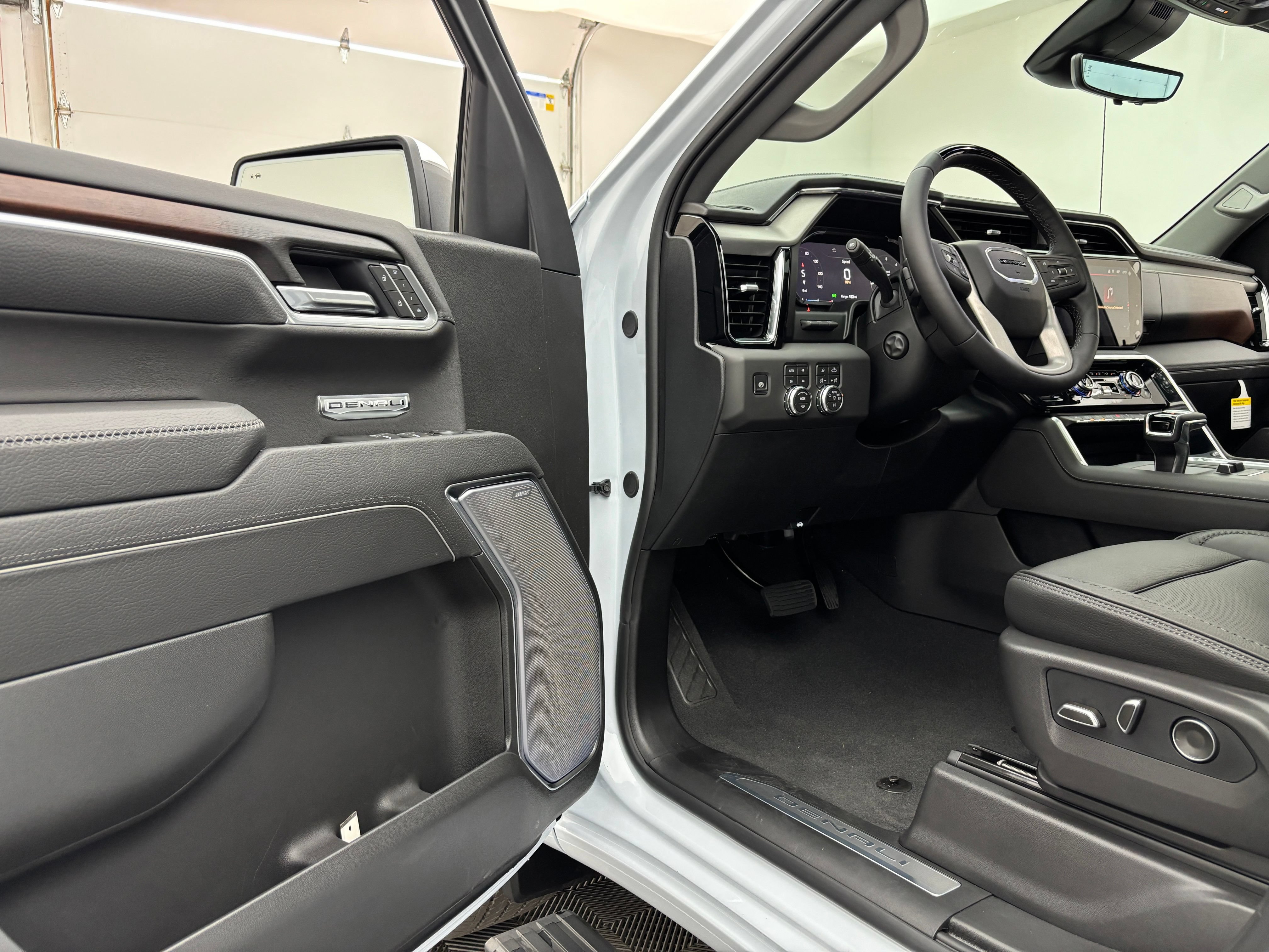 New 2026 GMC Sierra 1500 Denali AWD/4WD image 18