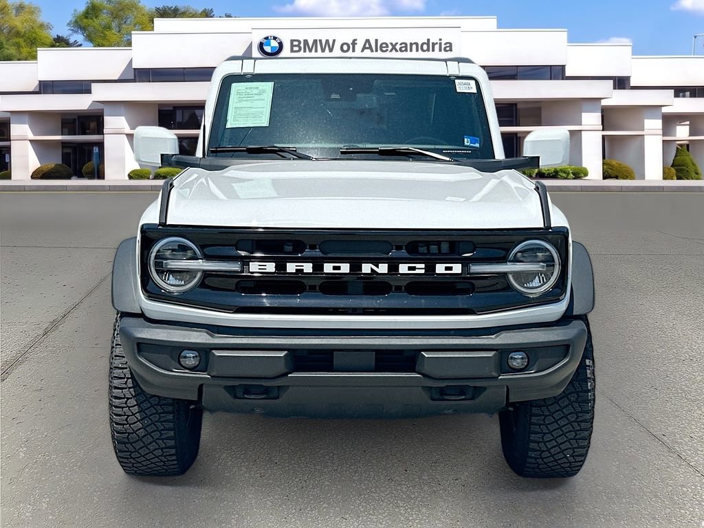 Used 2024 Ford Bronco Outer Banks AWD/4WD image 2