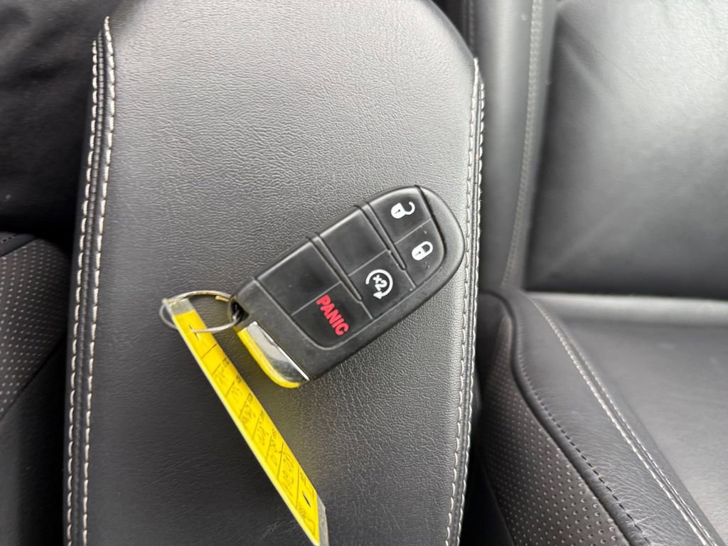 Used 2019 Jeep Renegade Limited w/ Quick Order Package 22P image 31