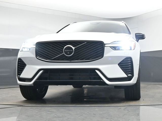 New 2026 Volvo XC60 T8 Plus w/ Protection Package Premier image 40