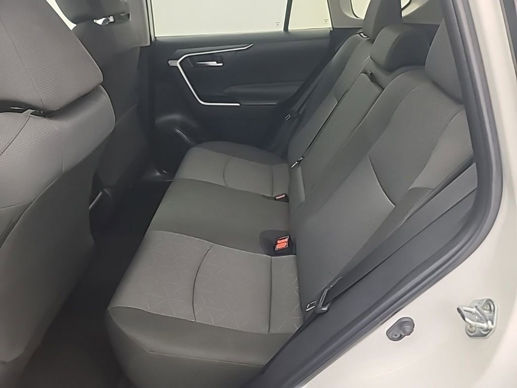 Used 2025 Toyota RAV4 XLE image 21