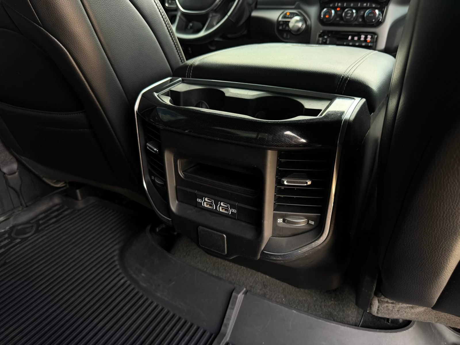 Used 2022 RAM 1500 Laramie w/ Sport Appearance Package AWD/4WD image 33