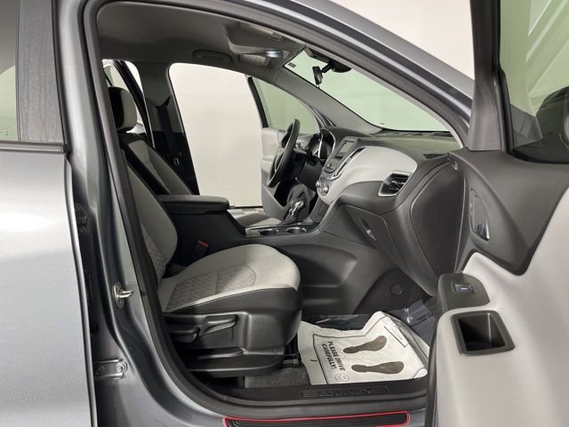 Used 2024 Chevrolet Equinox LS FWD image 36