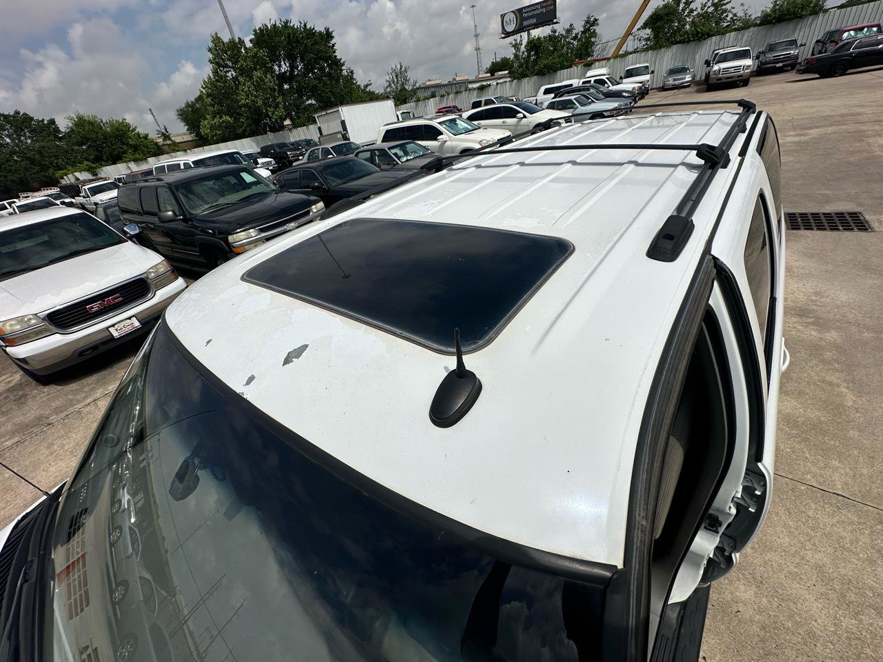 Used 2002 GMC Yukon XL Denali AWD/4WD image 24
