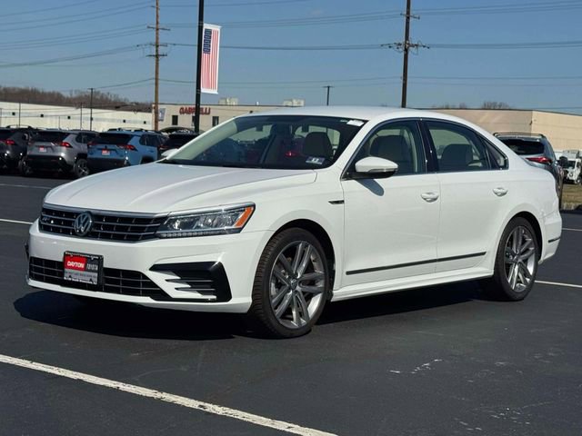Used 2017 Volkswagen Passat 1.8T R-Line image 2