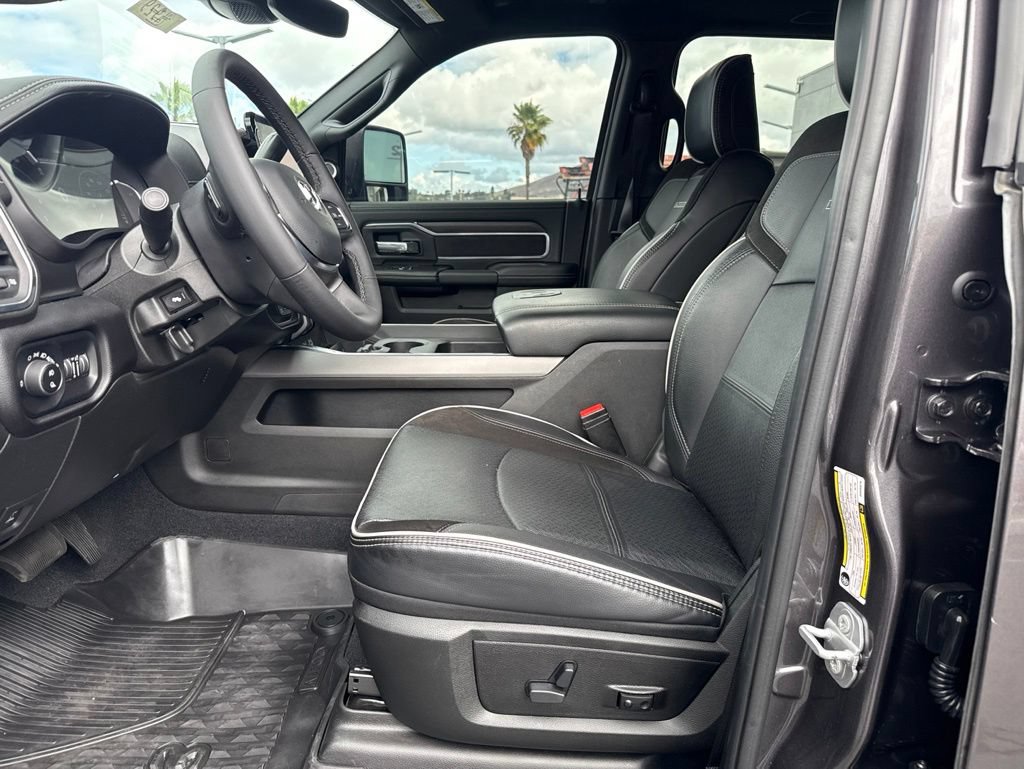 Certified 2025 RAM 3500 Laramie AWD/4WD image 17