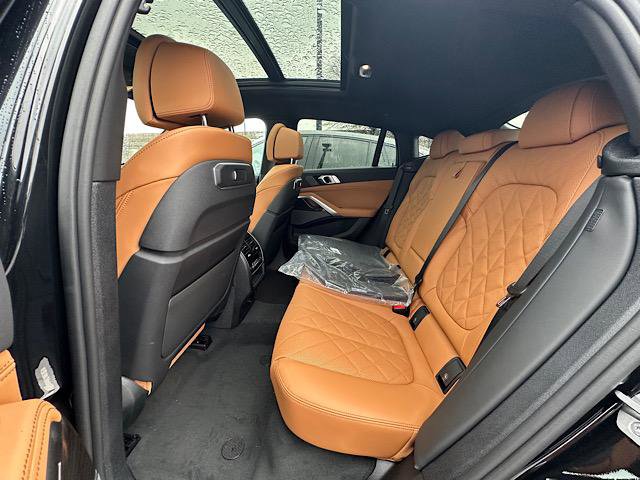 New 2026 BMW X6 xDrive40i image 5