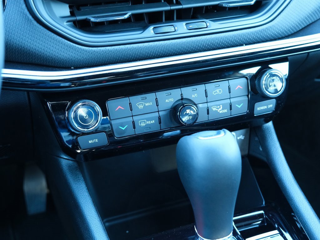 New 2026 Jeep Compass Limited image 21