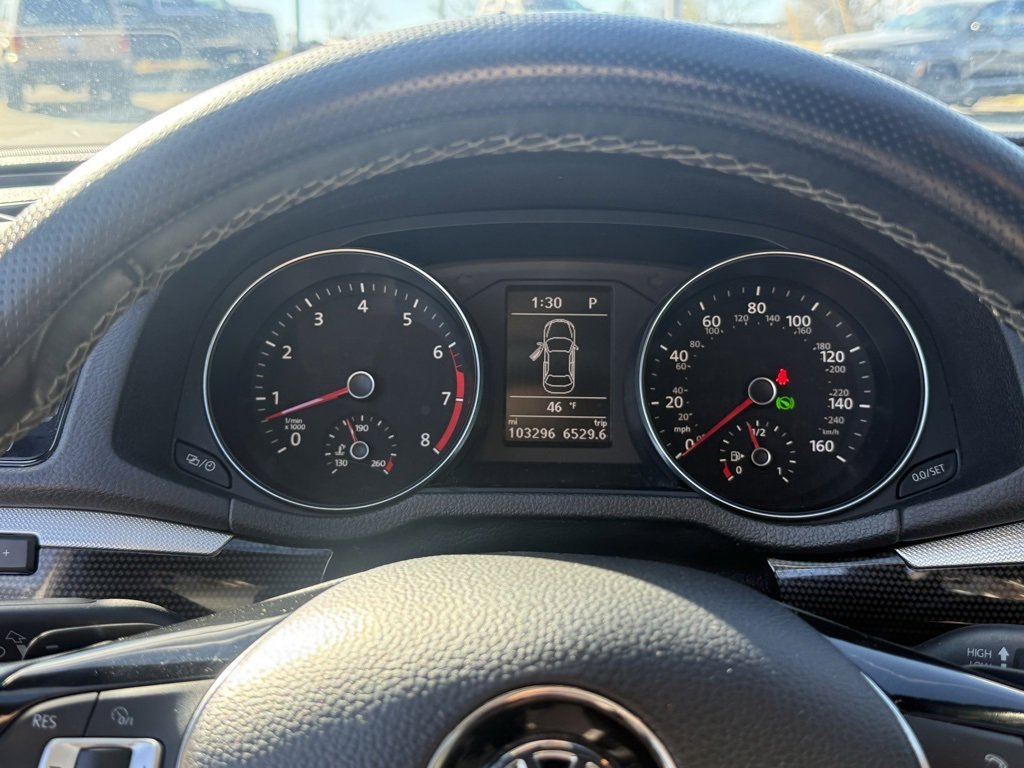 Used 2018 Volkswagen Passat 3.6 image 17