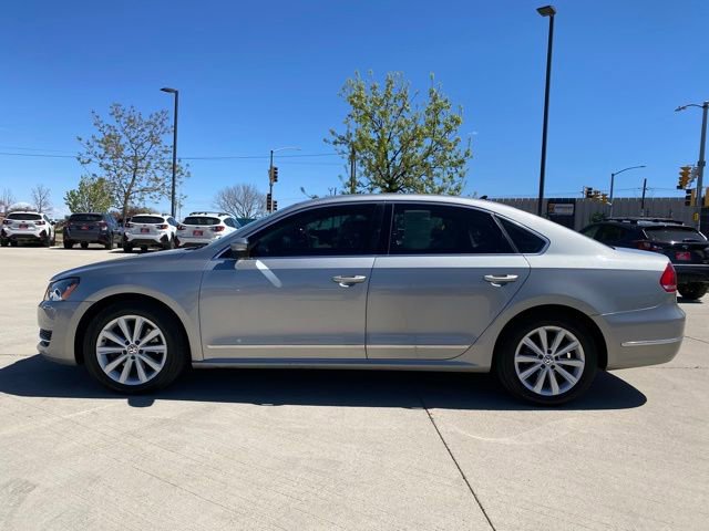Used 2013 Volkswagen Passat 2.5 SEL FWD image 2