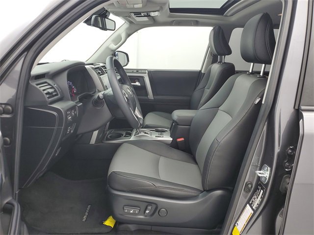 Used 2022 Toyota 4Runner SR5 Premium image 17