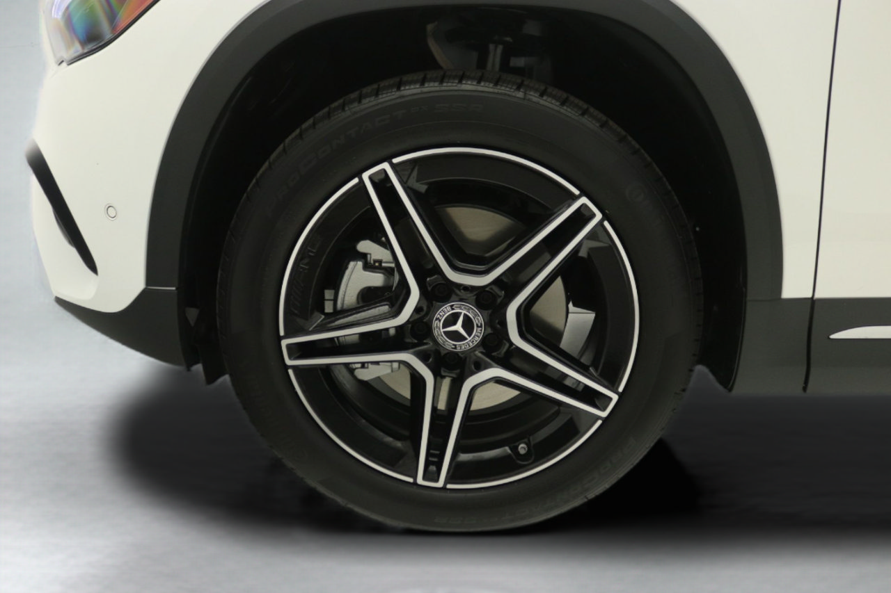 New 2026 Mercedes-Benz GLA 250 4MATIC image 11