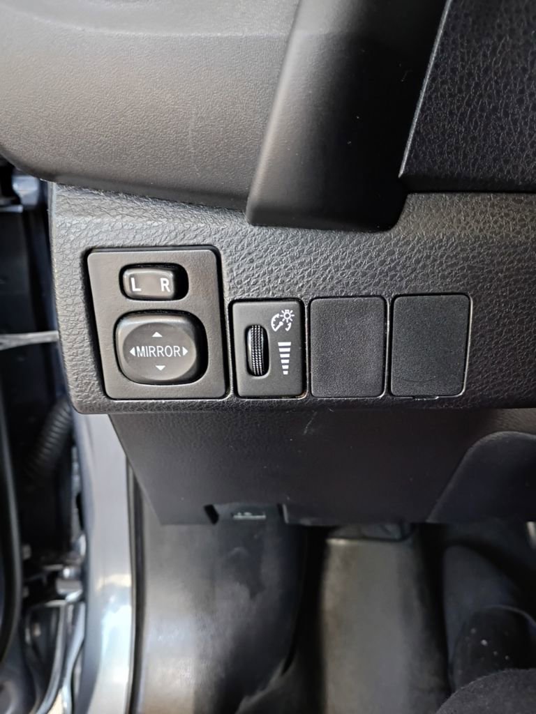 Used 2019 Toyota Corolla SE image 16