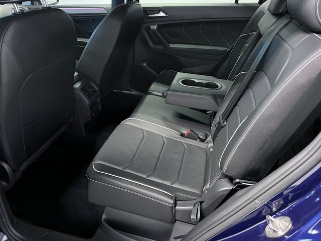 Certified 2022 Volkswagen Tiguan SEL R-Line AWD/4WD image 17